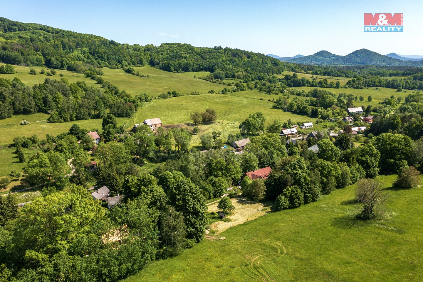 Pohled na pozemek