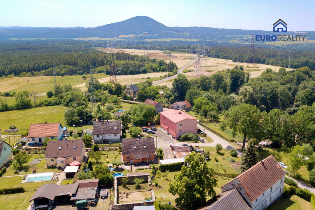 pohled na pozemek