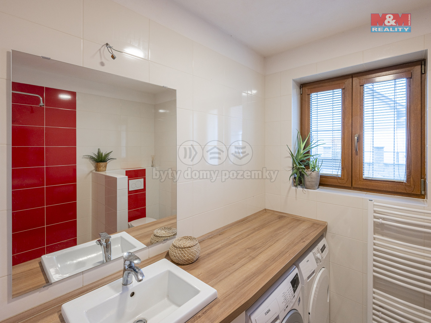 852314 - Prodej rodinnĂ©ho domu, 166 mÂ˛, zahrada 587 mÂ˛, ZlatĂˇ