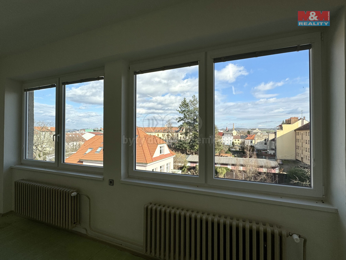 PronĂˇjem kancelĂˇĹ™skĂ©ho prostoru, 34 mÂ˛, BeneĹˇov, ul. Ĺ˝iĹľkova