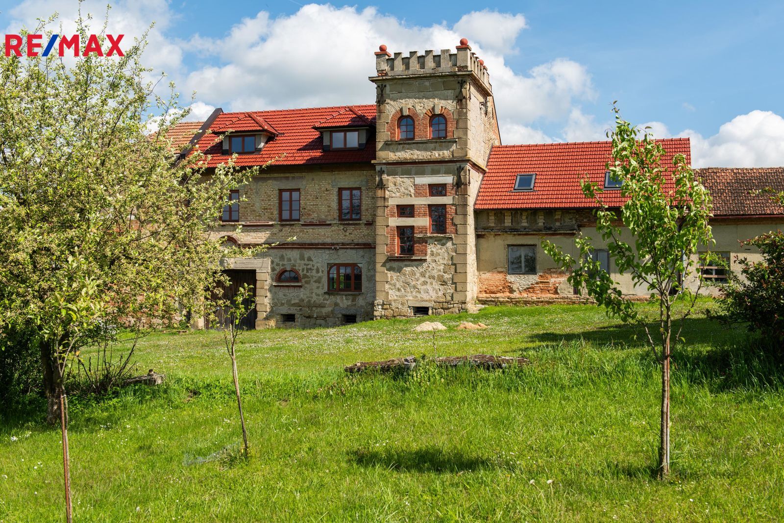 Zemědělská usedlost Lísky, objekt bývalého zámeckého dvora