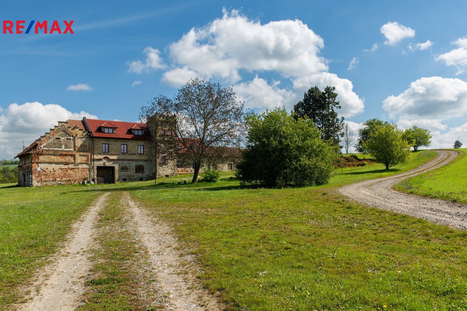 Zemědělská usedlost Lísky, objekt bývalého zámeckého dvora