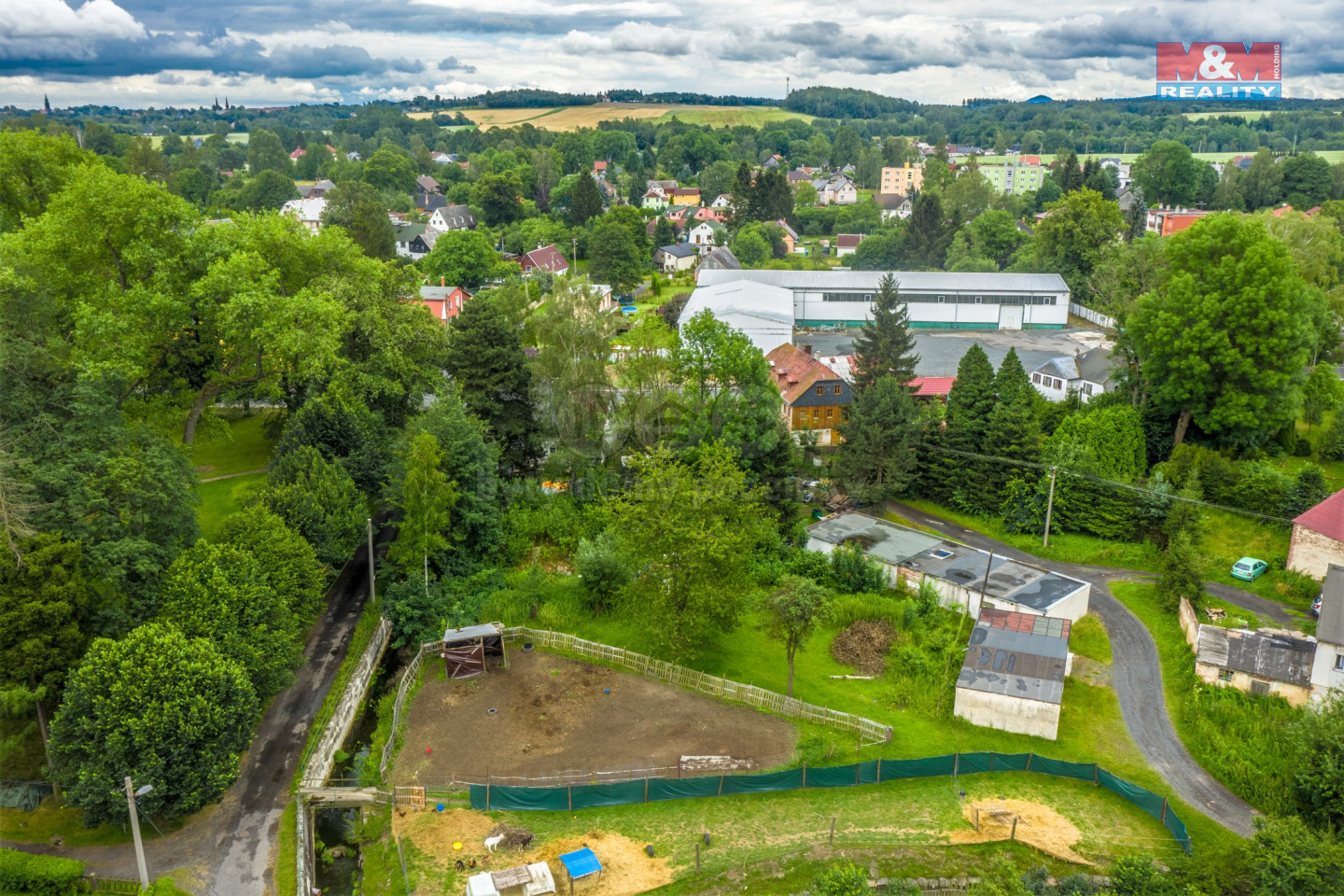 Pohled na pozemek