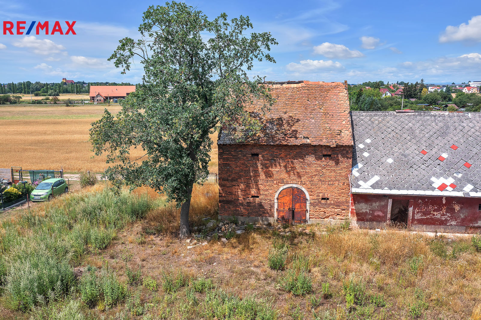 pohled na stodolu