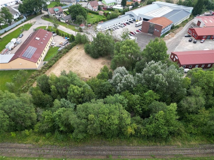 Komerční stavební pozemek v Jihlavě (POHLED Z DRONU)