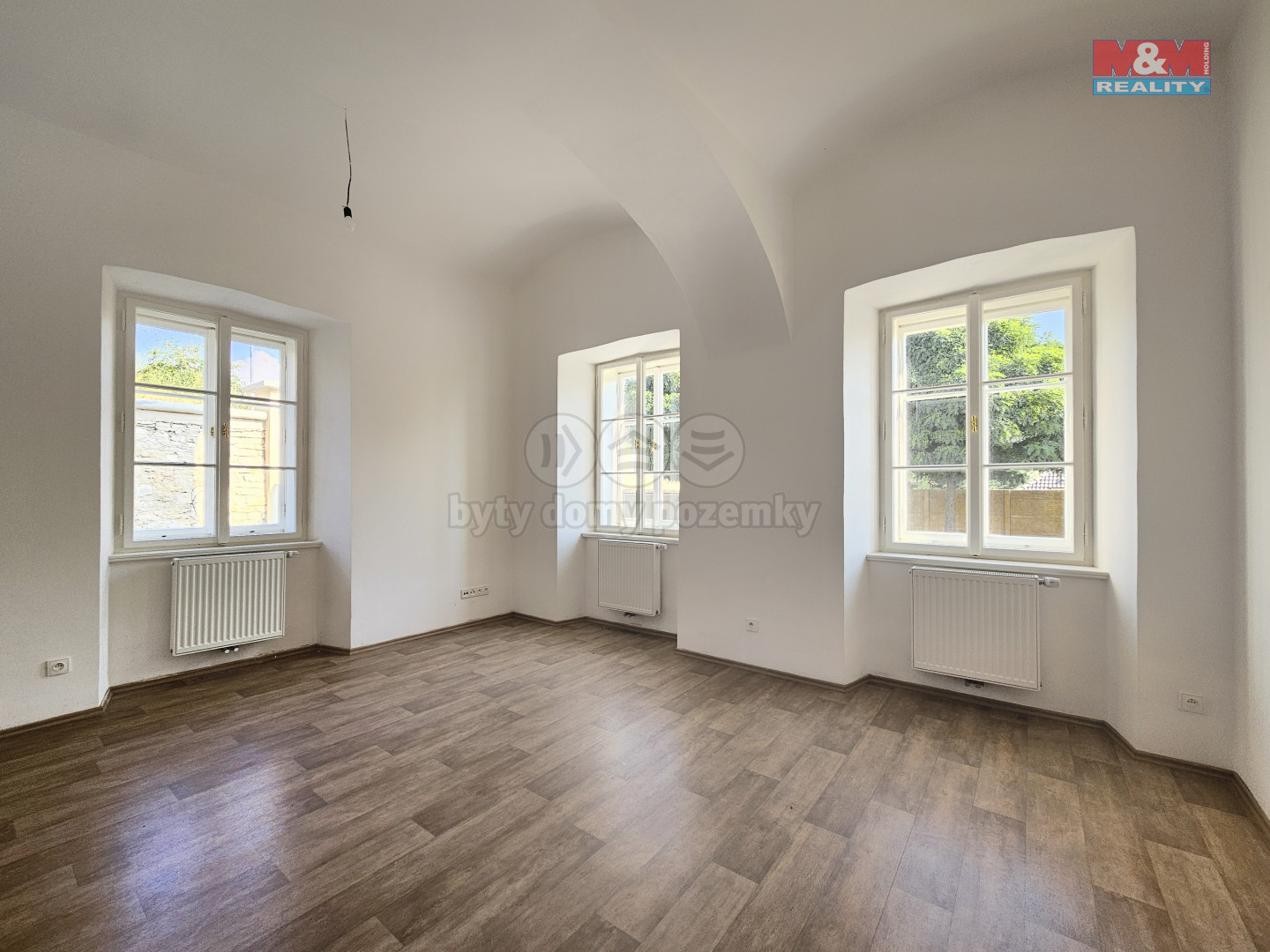 PronĂˇjem bytu 2+kk, 40 m2, StudenÄ›ves