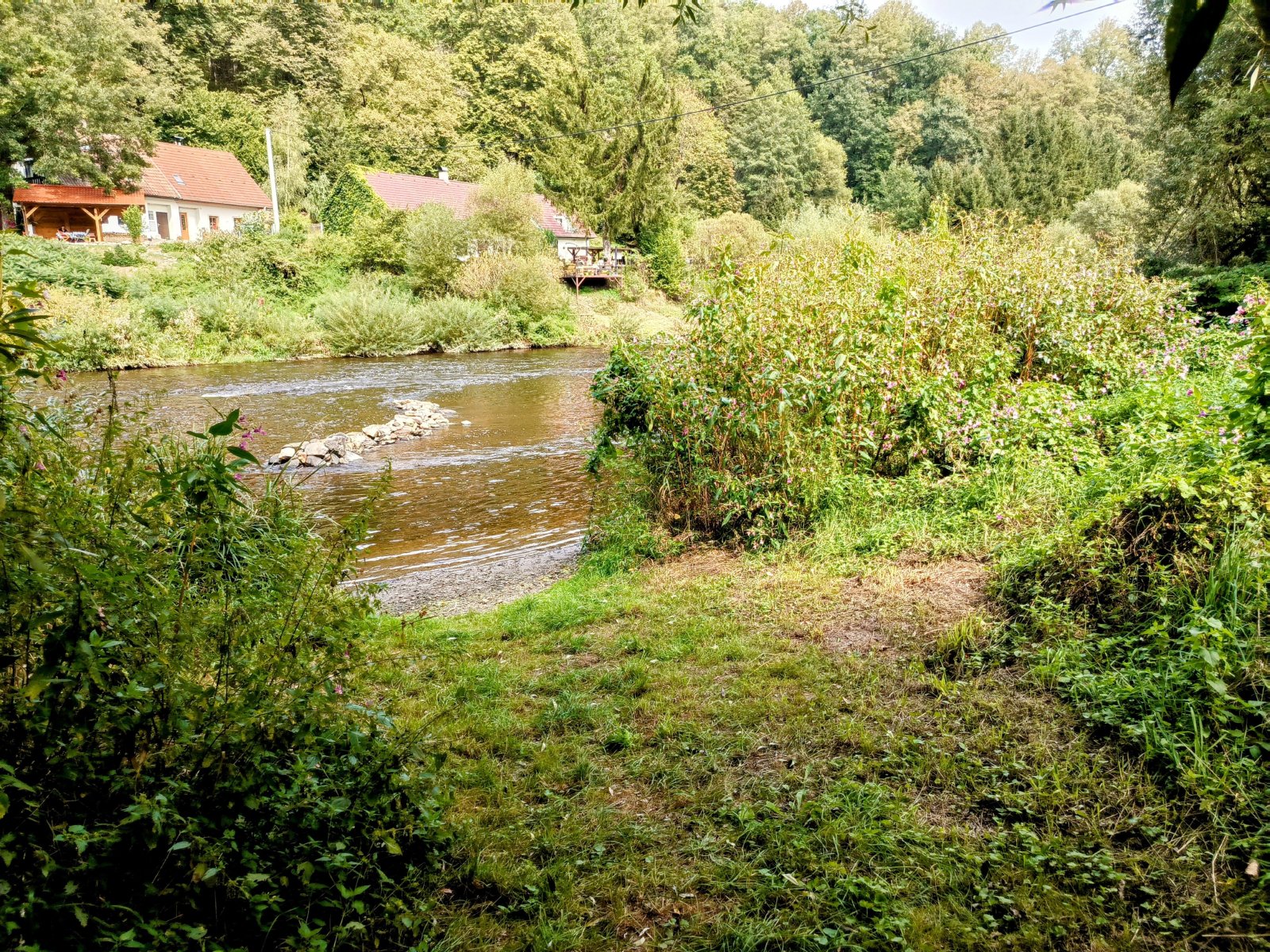 pozemky u řeky Vltavy