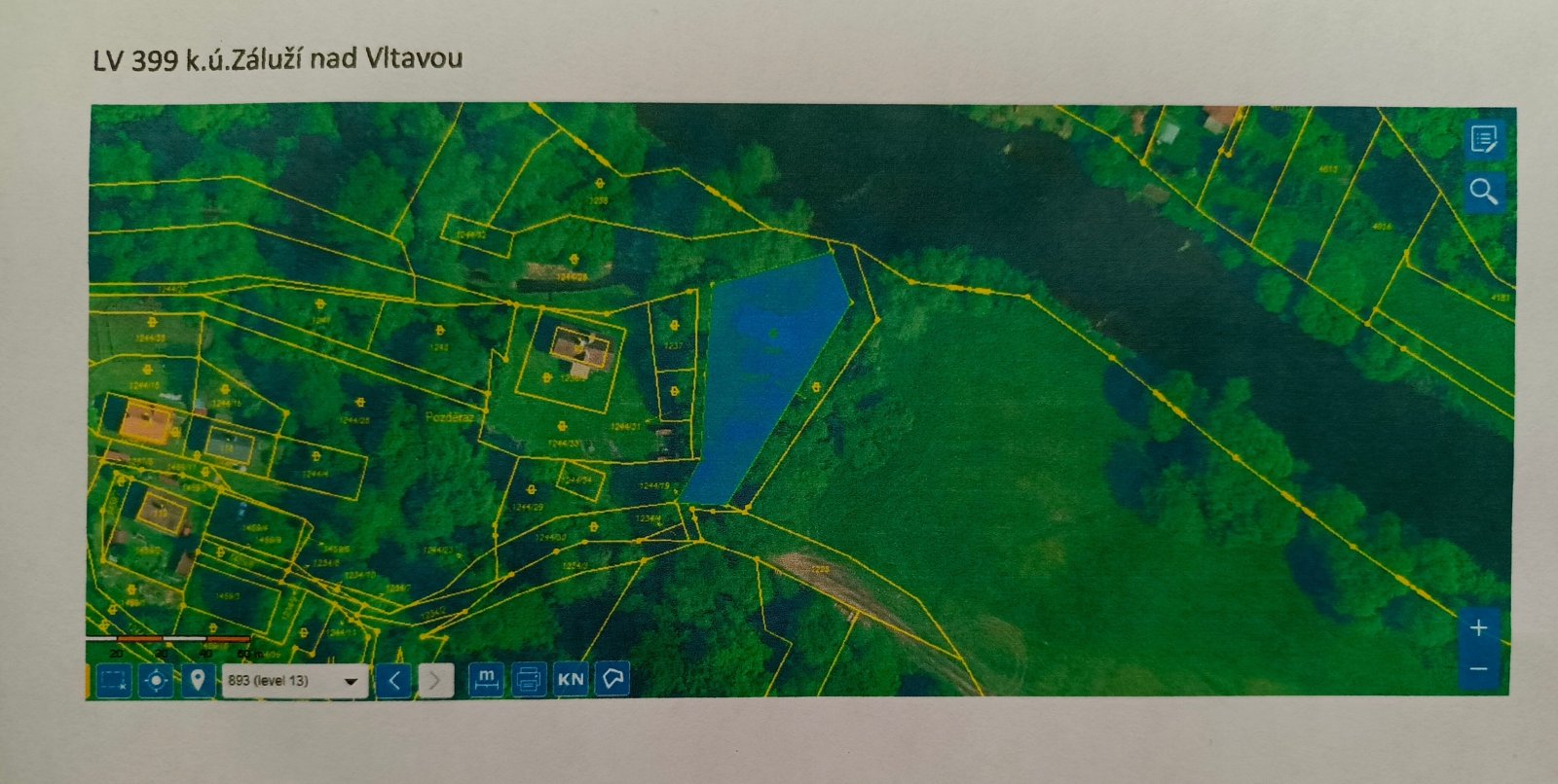 katastrální mapa - modře vyznačené pozemky předmětem prodeje