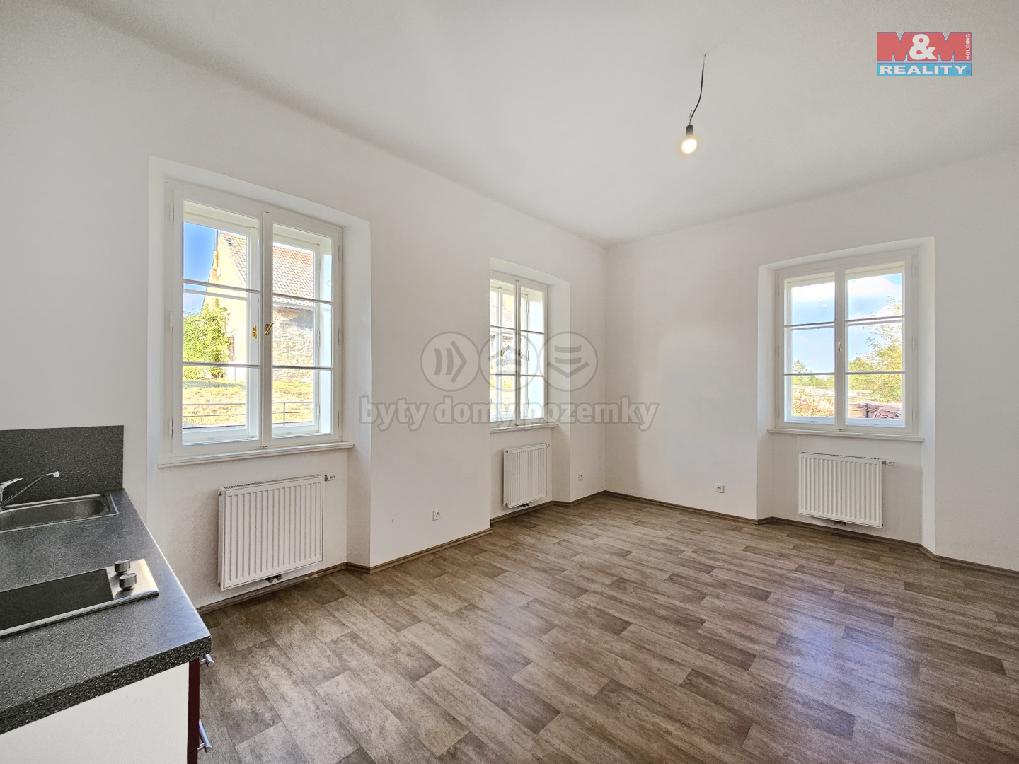 PronĂˇjem bytu 1+kk, 33 m2, StudenÄ›ves, okr. Kladno