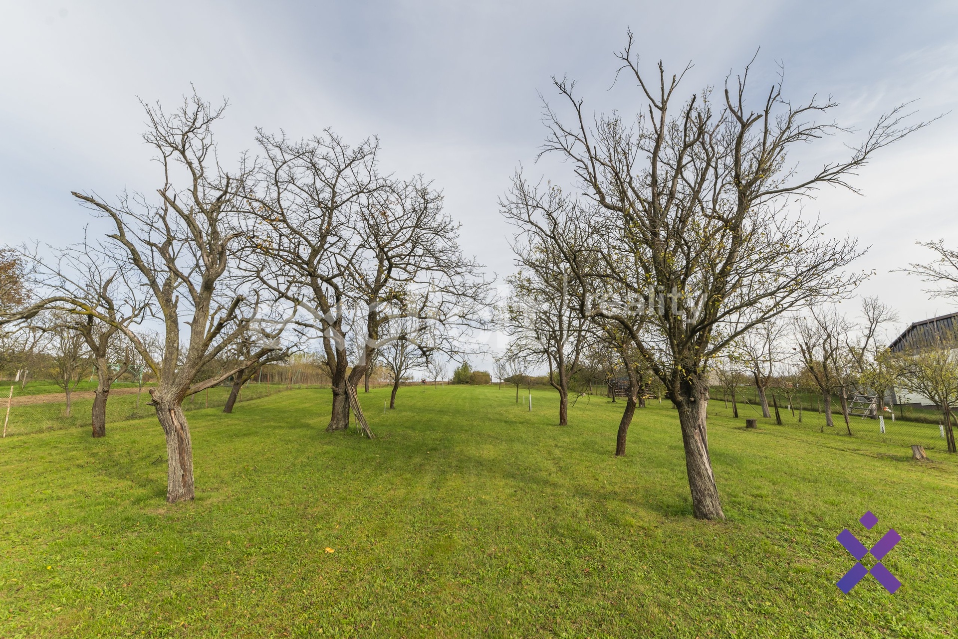 Prodej pozemku 2350 m2 - Korytna, okres Uherske Hradiste27