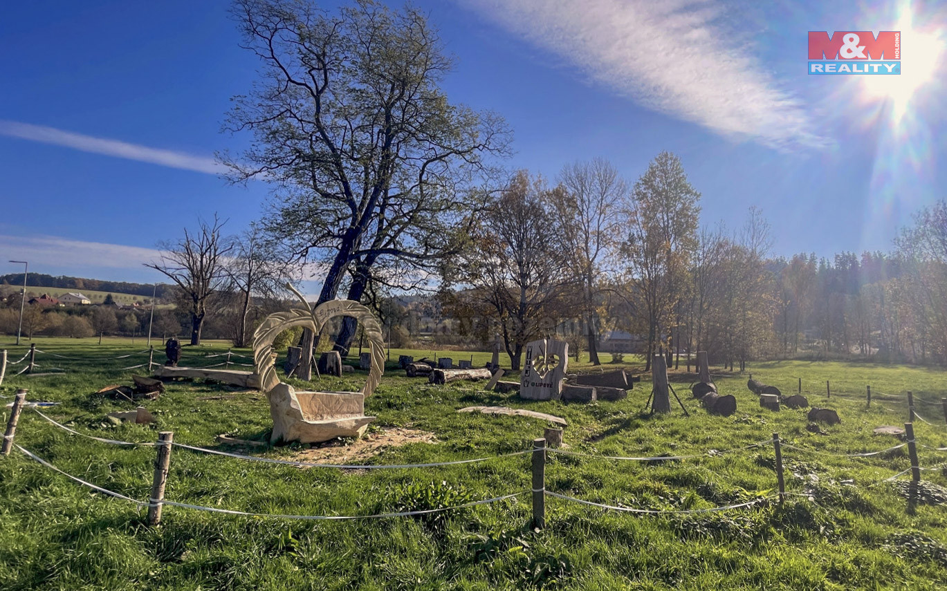 Krajina poblĂ­Ĺľ pozemku