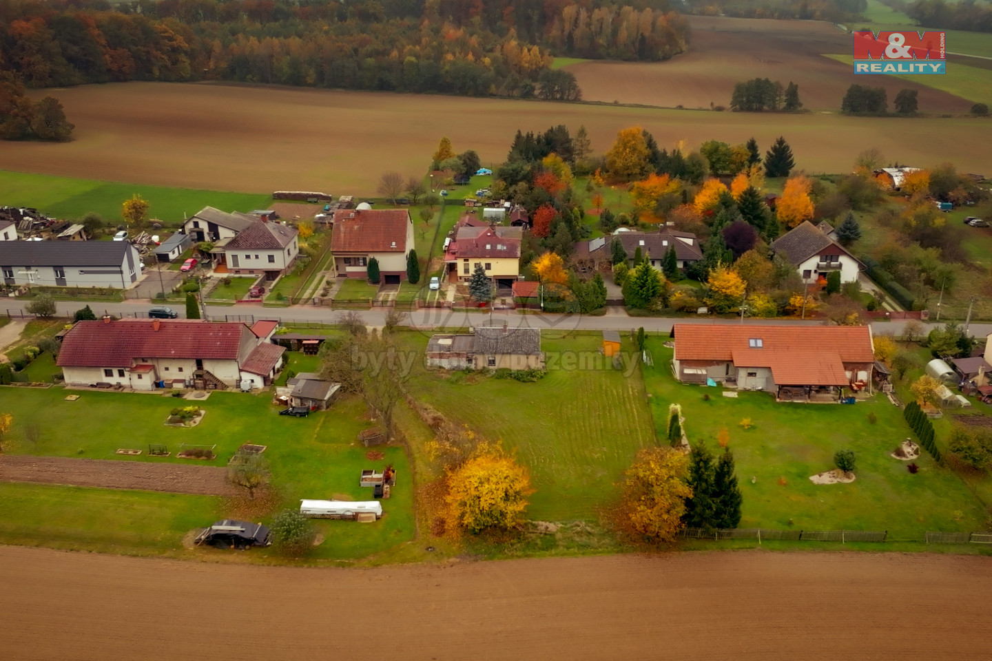 pohled na pozemek 