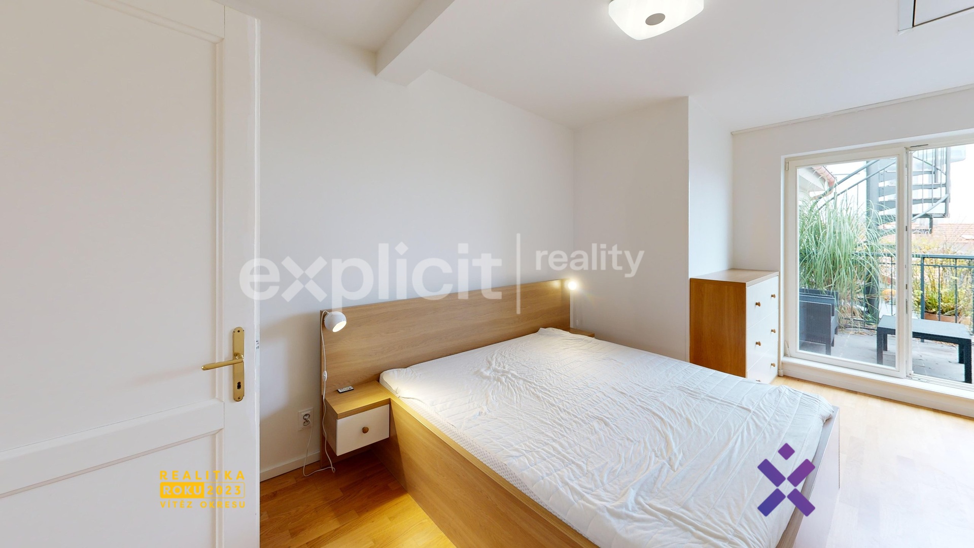 Pronajem-bytu-2kk-ulice-Slavikova-1190-Praha-3-Bedroom 1