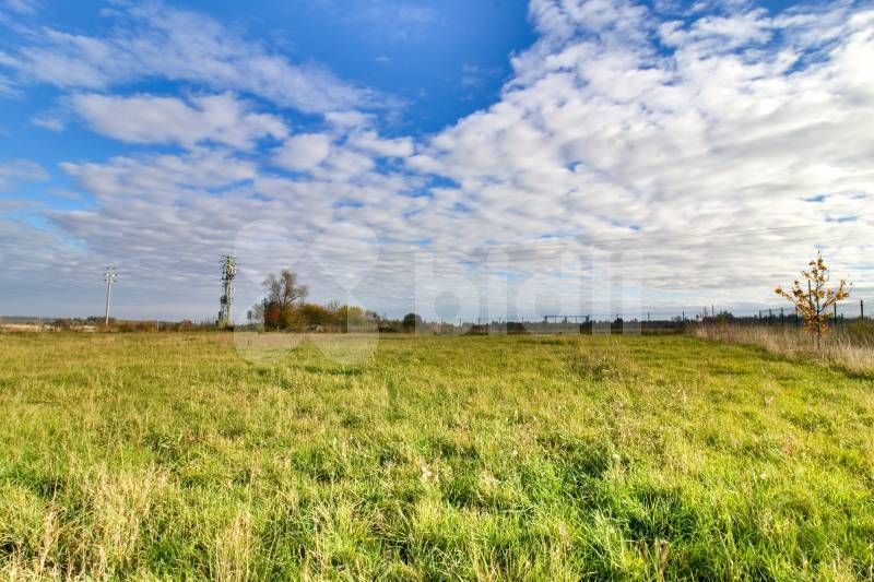 Prodej stavební parcely nedaleko od Prahy