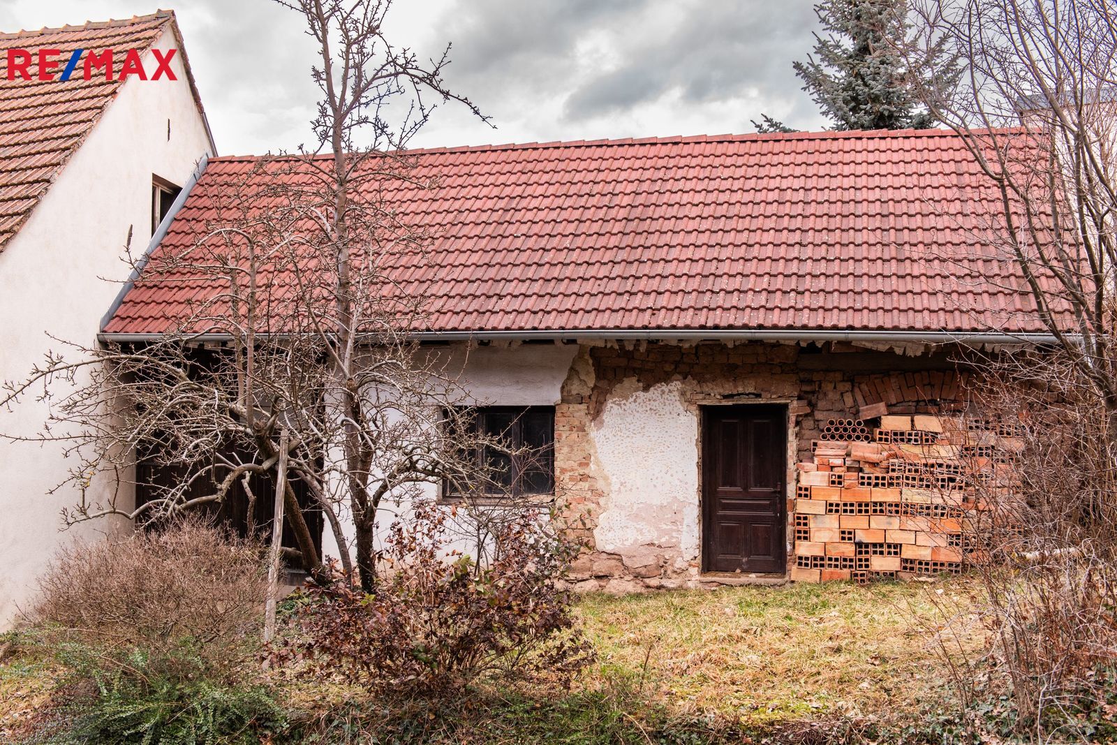 Rodinný dům, chalupa Hluboké Dvory