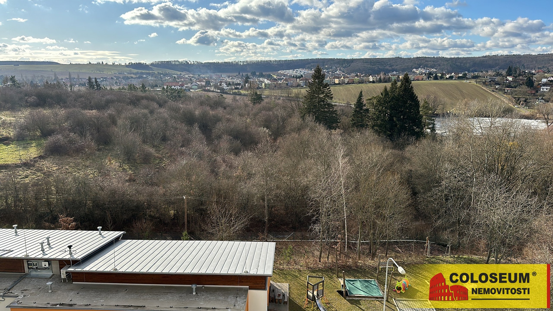 Brno - Žebětín - pohled z balkonu, pronájem bytu 3+kk