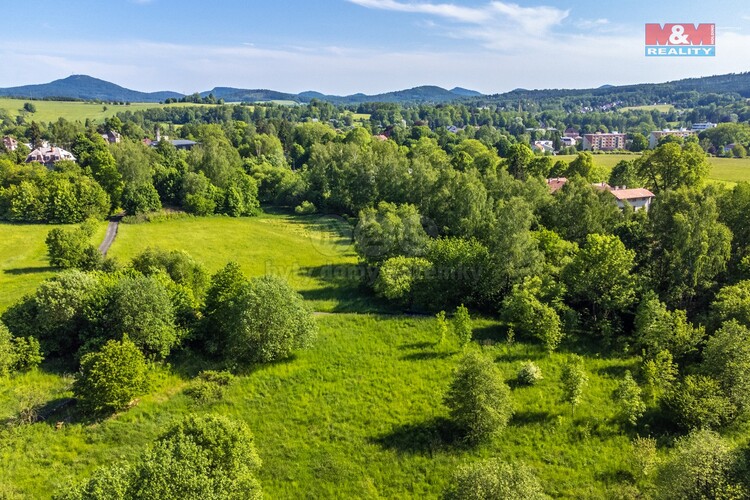 pohled na pozemek