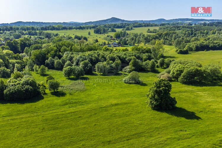 pohled na pozemek