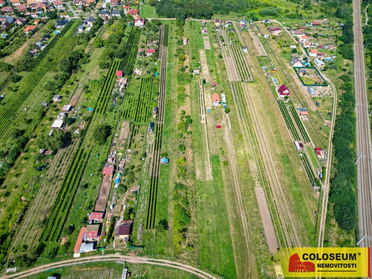 Pohled z dronu - Lužice u Hodonína - prodej chaty