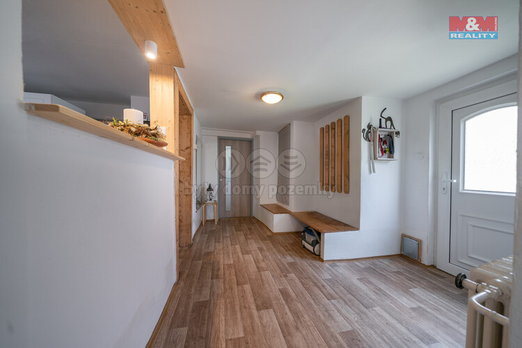 Prodej rodinnĂ©ho domu, 153 mÂ˛, VĹˇechromy