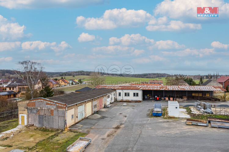 Prodej ostatnĂ­, 9000 mÂ˛, LiĹˇany, ul. PraĹľskĂˇ