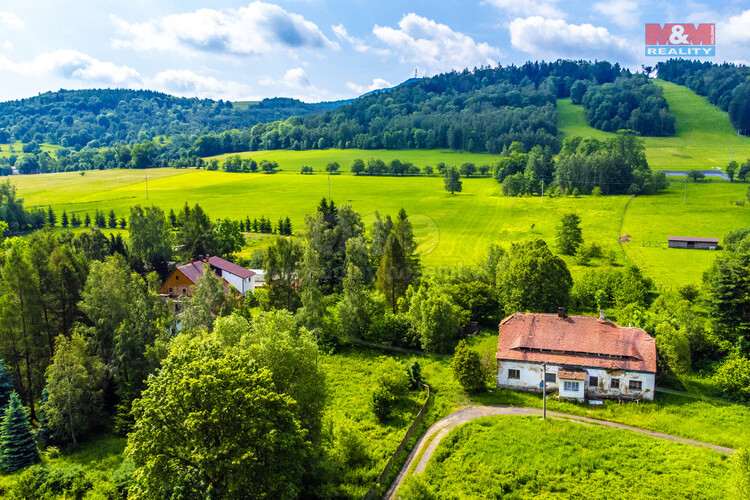 pohled na pozemek