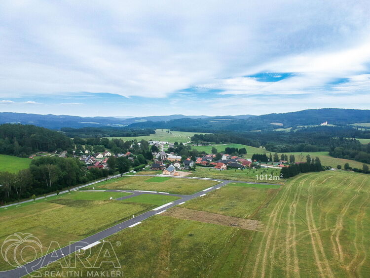 Pozemek 1012m2 Bohdalovice