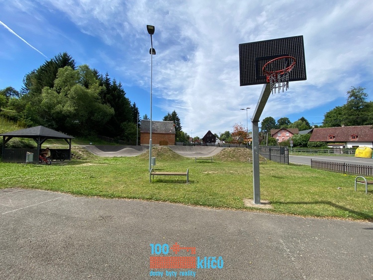 Volfartice Minibikepark a sportoviště