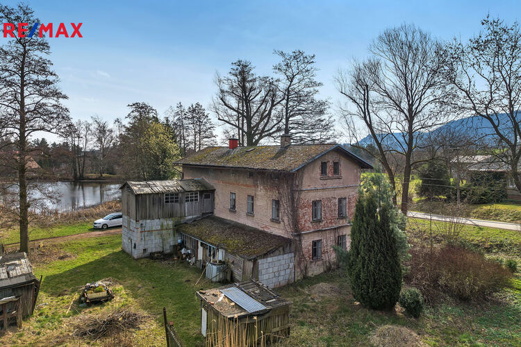 Rodinný dům, Křinice - pohled na dům