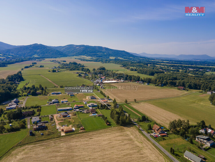 DJI_0865-Enhanced-NR-Edit VYZNACENI 1978 m2.jpg