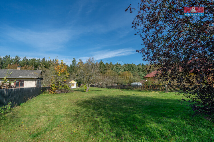 Prodej pozemku k bydlenĂ­, 1818 mÂ˛, OpaĹ™any