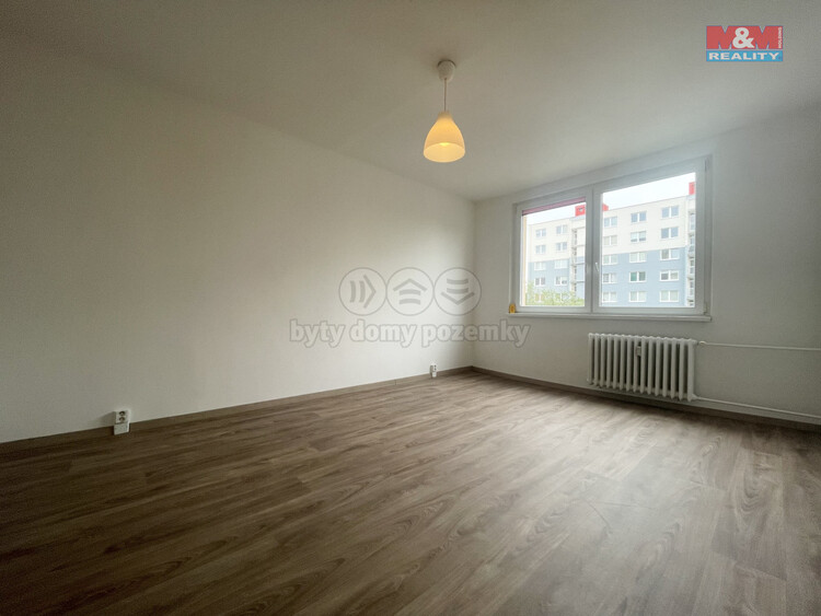 PronĂˇjem bytu 3+1, 66 mÂ˛, KlĂˇĹˇterec nad OhĹ™Ă­, ul. Ĺ kolnĂ­