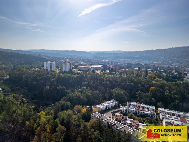 Pohled na okolí z dronu– Blansko, prodej bytu