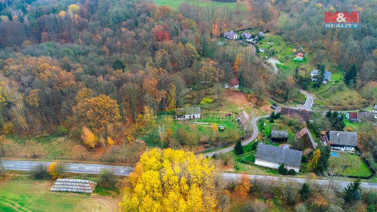 pohled na pozemek