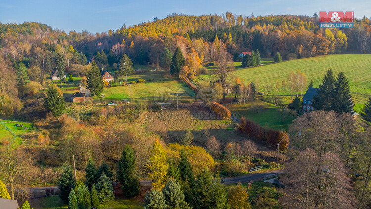 pohled na pozemek