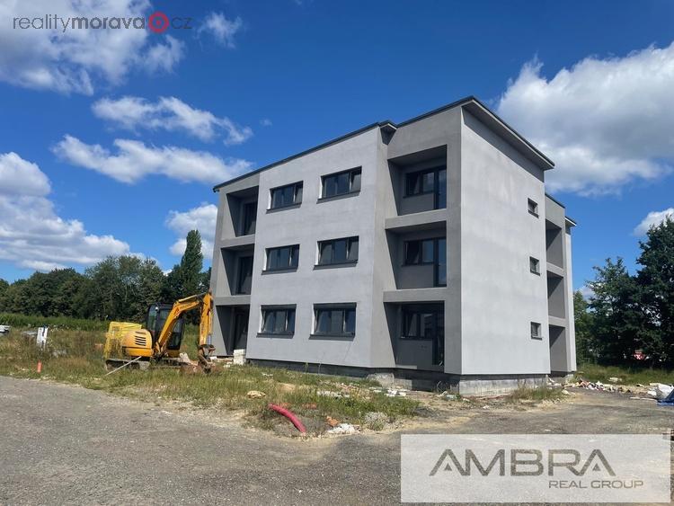 Prodej, Byty 2+kk,  62,30 m2  s předzahrádkou - Šenov