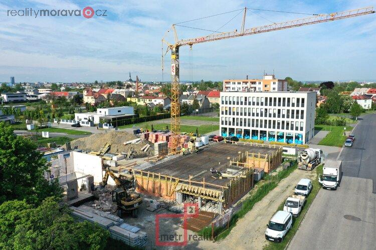 Novostavba bytu 2+kk s terasou a sklepem / Olomouc - Chválkovice