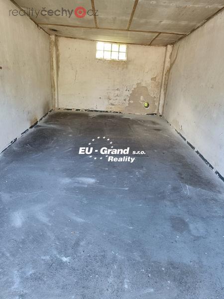 nabízí, prodej, garáže 20 m2