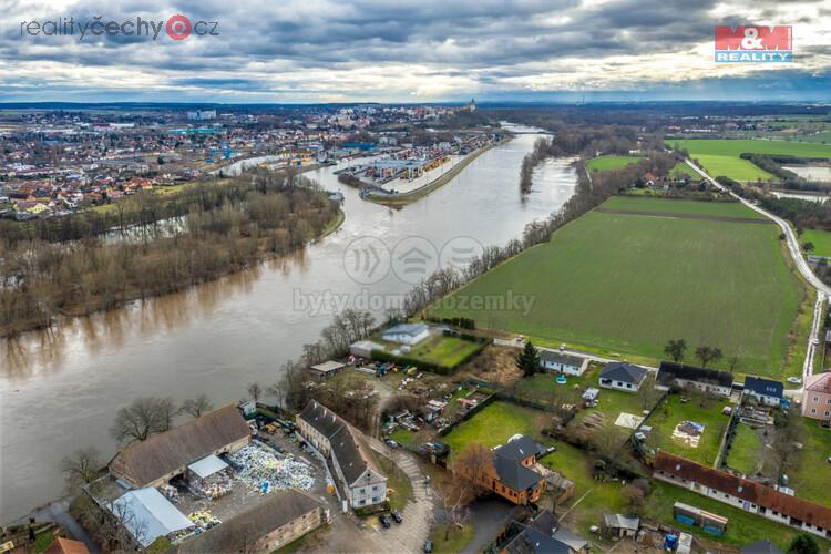 Prodej pozemku k bydlení, 835 m2, Dolní Beřkovice - Vlíněves