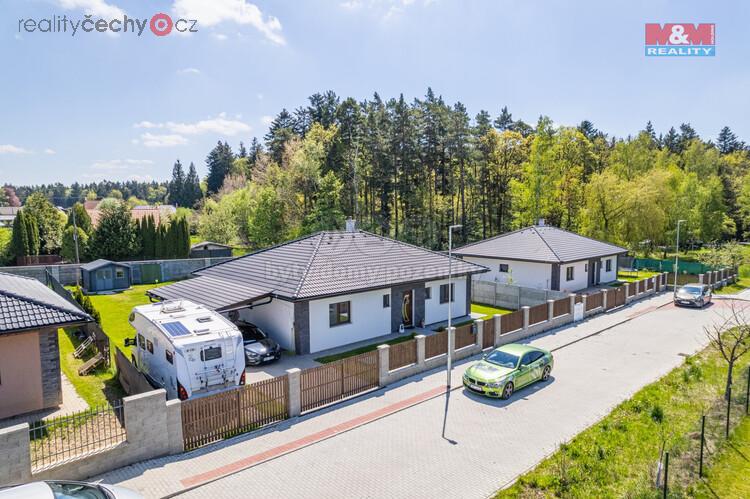 Prodej rodinnĂ©ho domu, 133 mÂ˛, MukaĹ™ov, ul. K PamĂˇtnĂ­ku