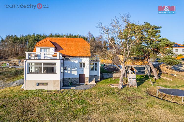 859035 - Prodej rodinnĂ©ho domu, 238 mÂ˛, Bukovany