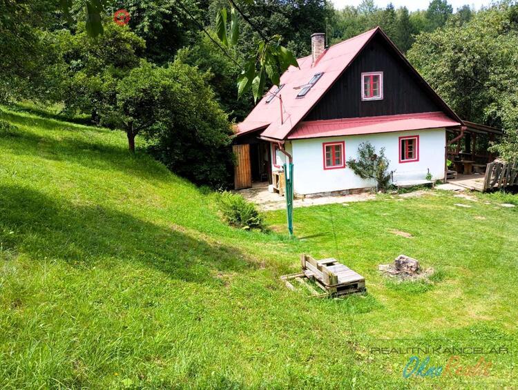 Prodej objektu rodinné rekreace s pozemky v obci Růžďka, okr. Vsetín