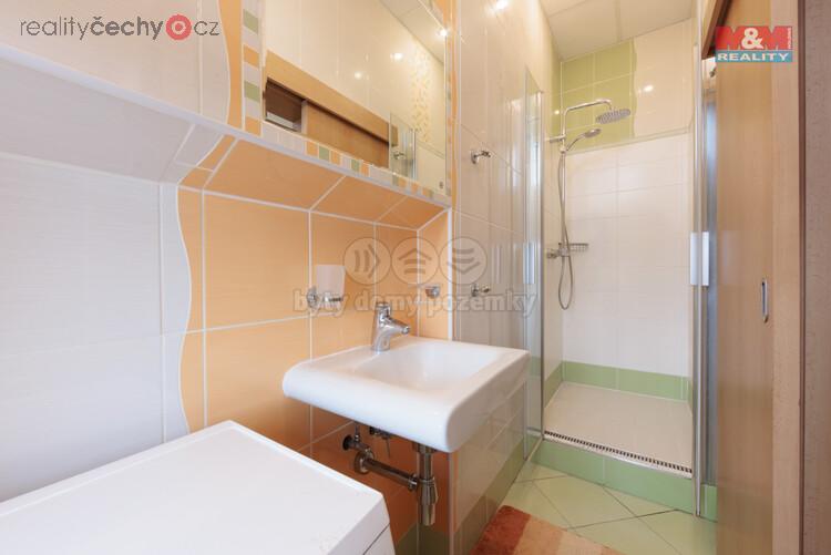 Prodej bytu 3+1, 84 m2, Karlovy Vary, ul. Svahová