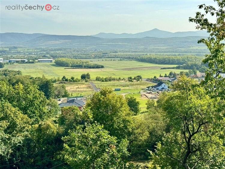 Prodej stavebního pozemku se studií, 738m2 - Krupka - Unčín