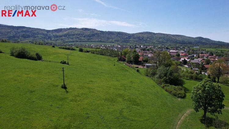 Prodej stavebního pozemku v Mořkově.