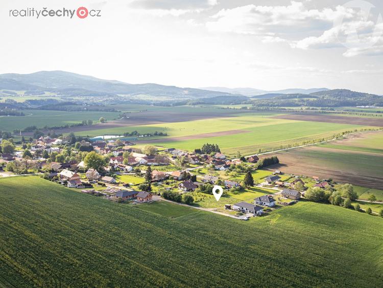 Mojné, stavební pozemek