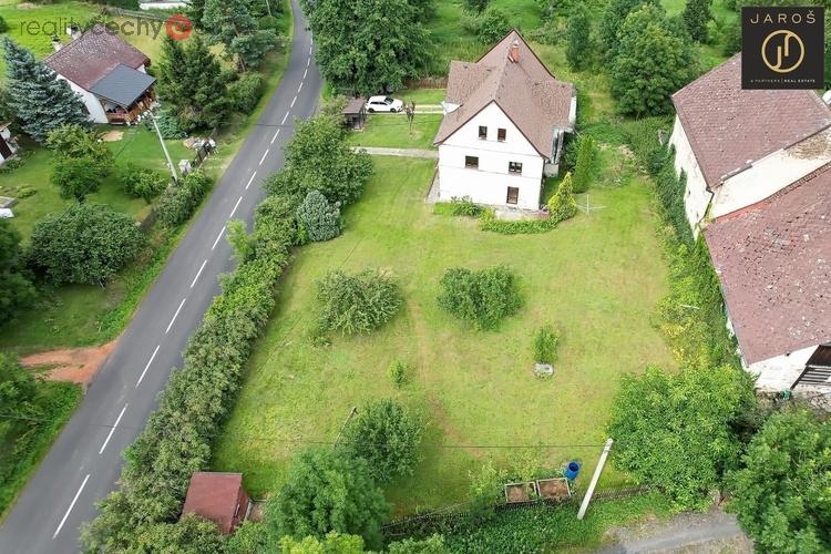 Prodej rodinného domu v obci Valkeřice, okres Děčín