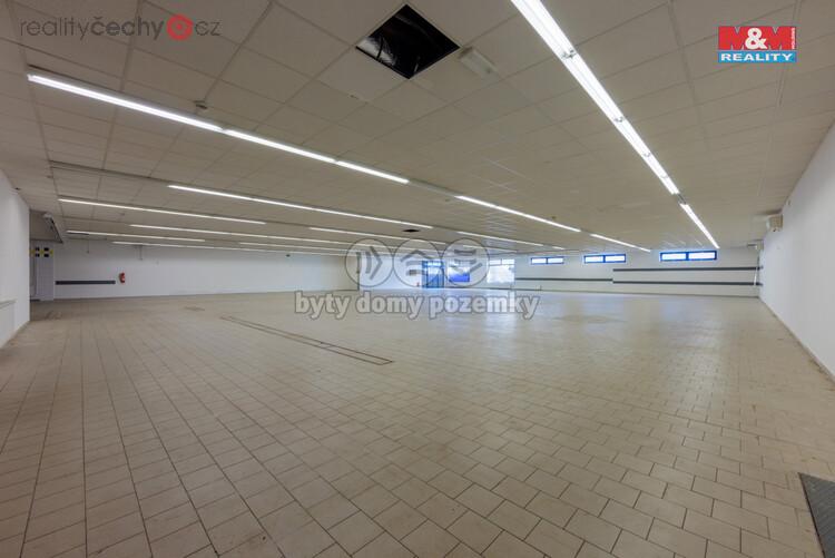 Pronájem obchod a služby, 1.200 m2, Kraslice, ul. 5. května