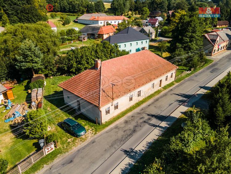 DJI_0290-HDR dĹŻm ze silnice.jpg