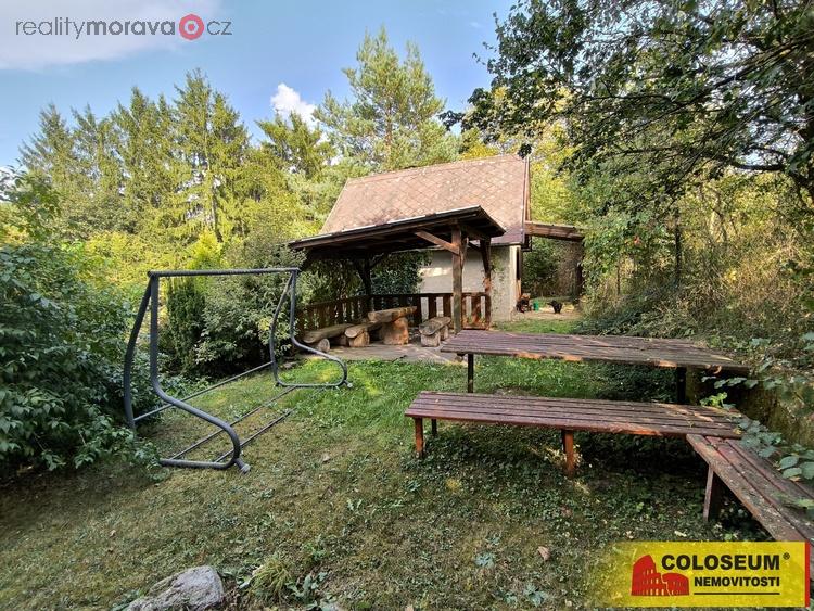 Blansko – Olešná, chata 2+kk, 23 m2, zahrada, sklep, balkon – chata